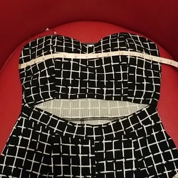 uk2la Strapless Shorts Romper - Picture 7 of 8